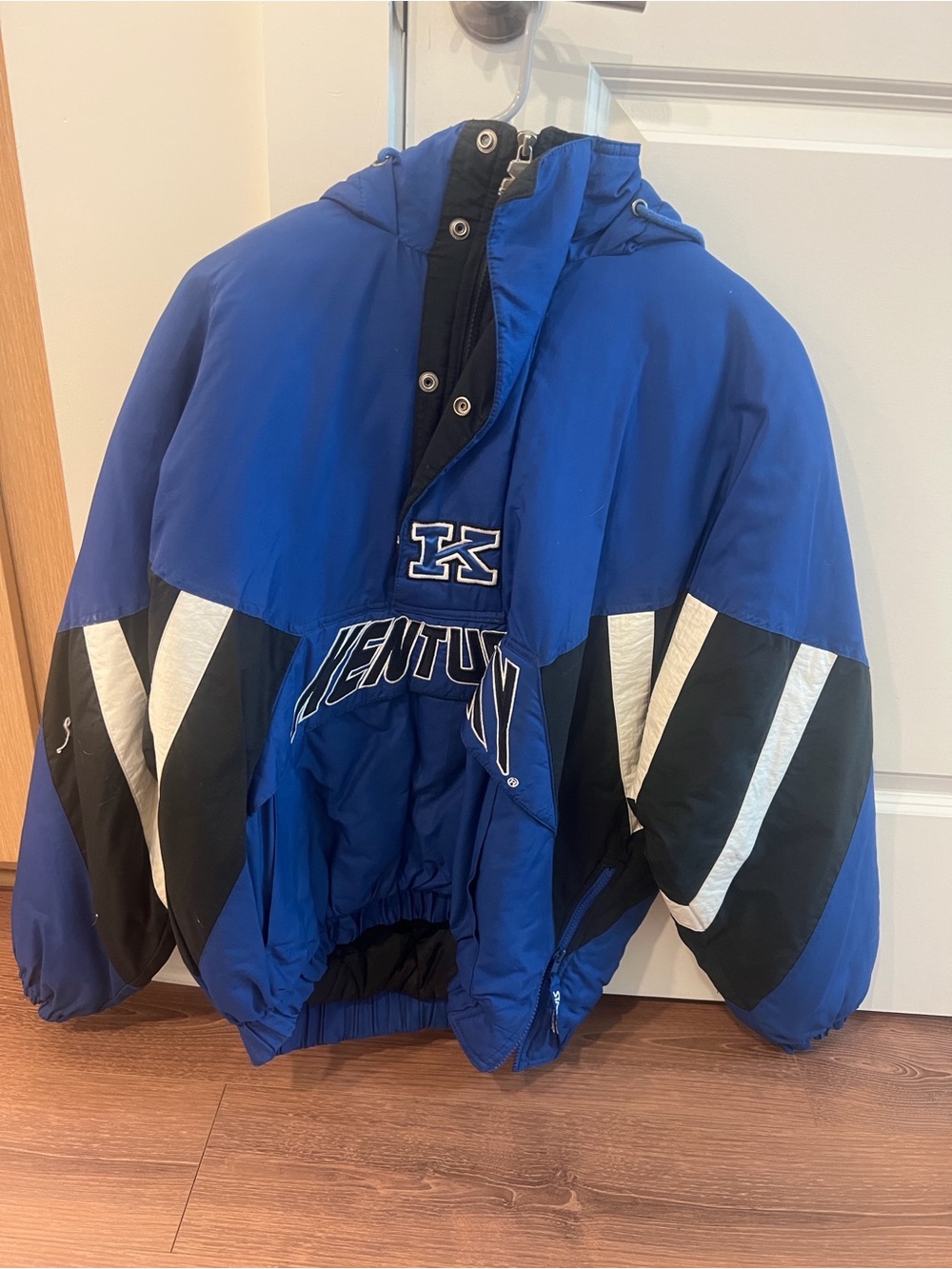 Kentucky Wildcats Blue Black & White Pullover Windbreaker Jacket